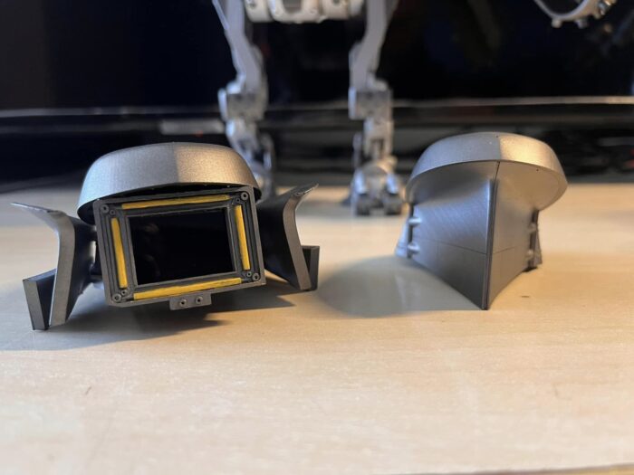 RoboCain Articulated Statue With Working Screen and Sound - Image 4