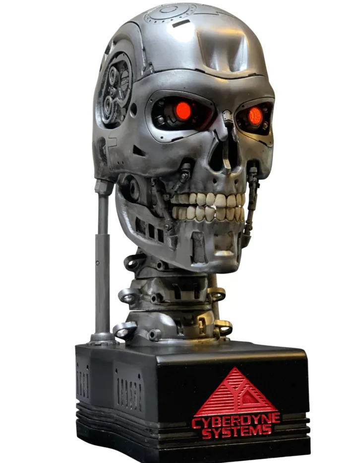 Tracking 1:1 T-800 Bust - Image 3